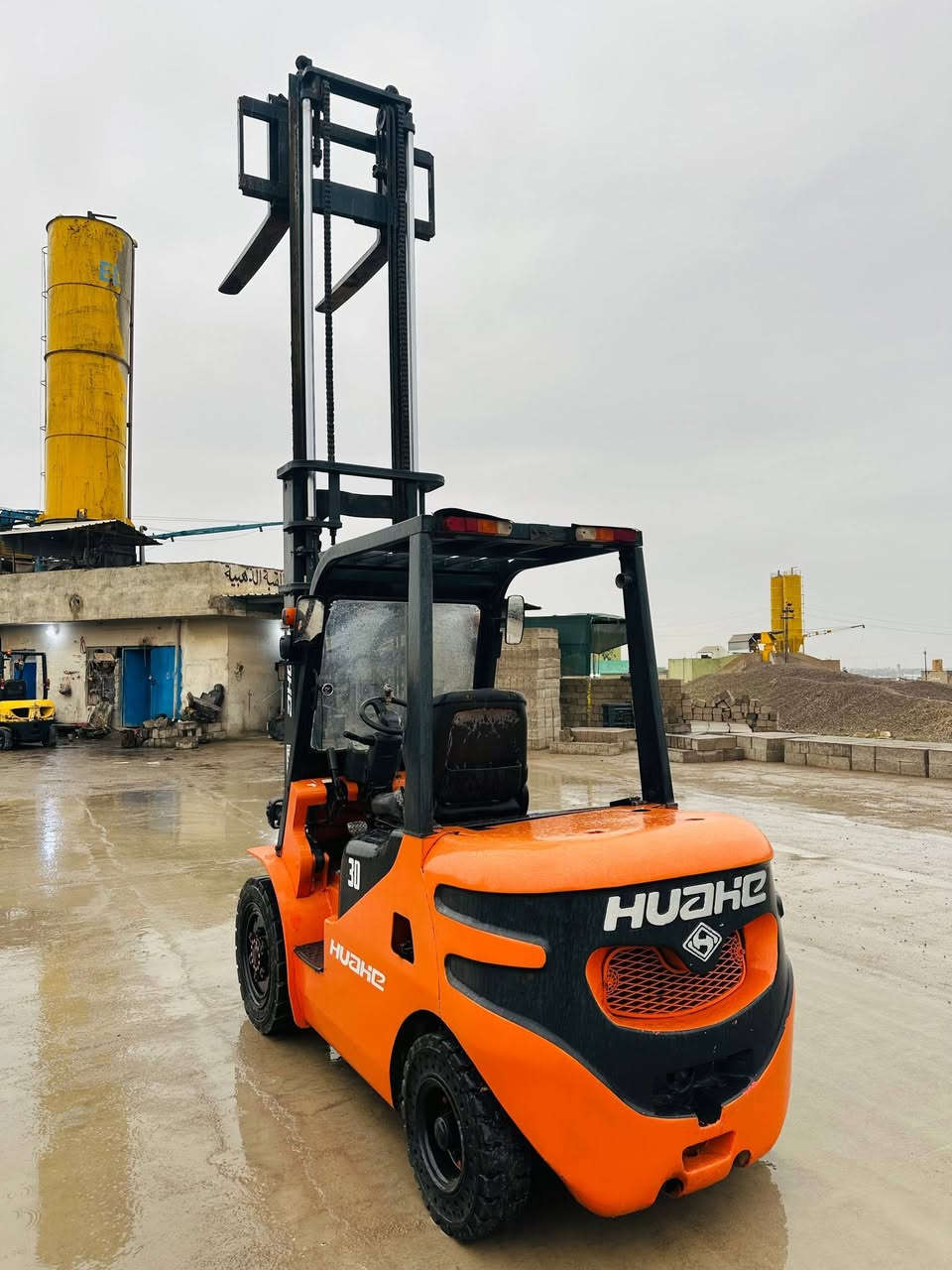 للبيع رافعه شوكيه موديل 2019 جب عاليه ثلاث طن ثلاث حركات يمين +يسار "زجاج أمامي"كير"محرك"كهربائية" بشرط " سعر 80$ للإستفسار " ***********" مكان بابل حله
