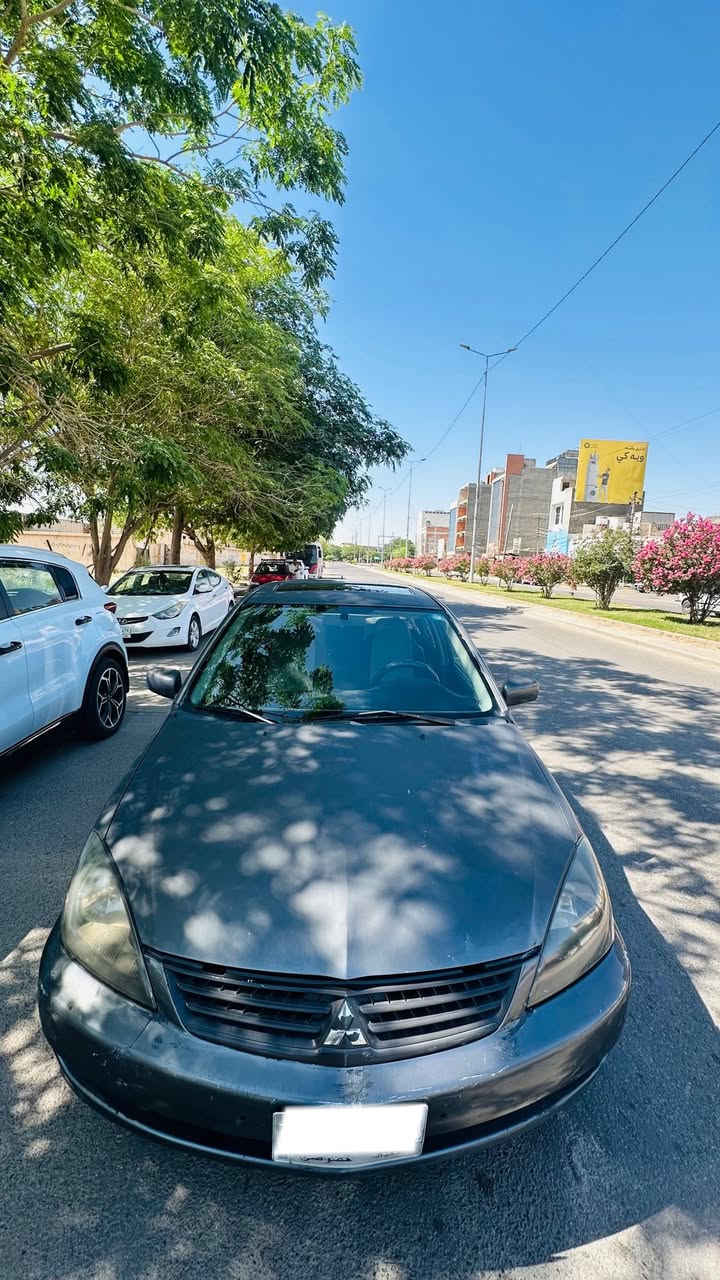 لانسر امريكي للبيع موديل 2005 كير اوتماتيك مكينة وكير جديد راديتر جديد لايتات زنون تايرات جديد كهربائيات كلها مضبوطة سستم سماعات الداخل نظيف ومرتب ترايها وين متريد عارضها ب64 وبيها مجال بسيط ***********
