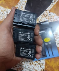 ثلاث بطاريات • سوني FZ100 • جديد ما مستخدم