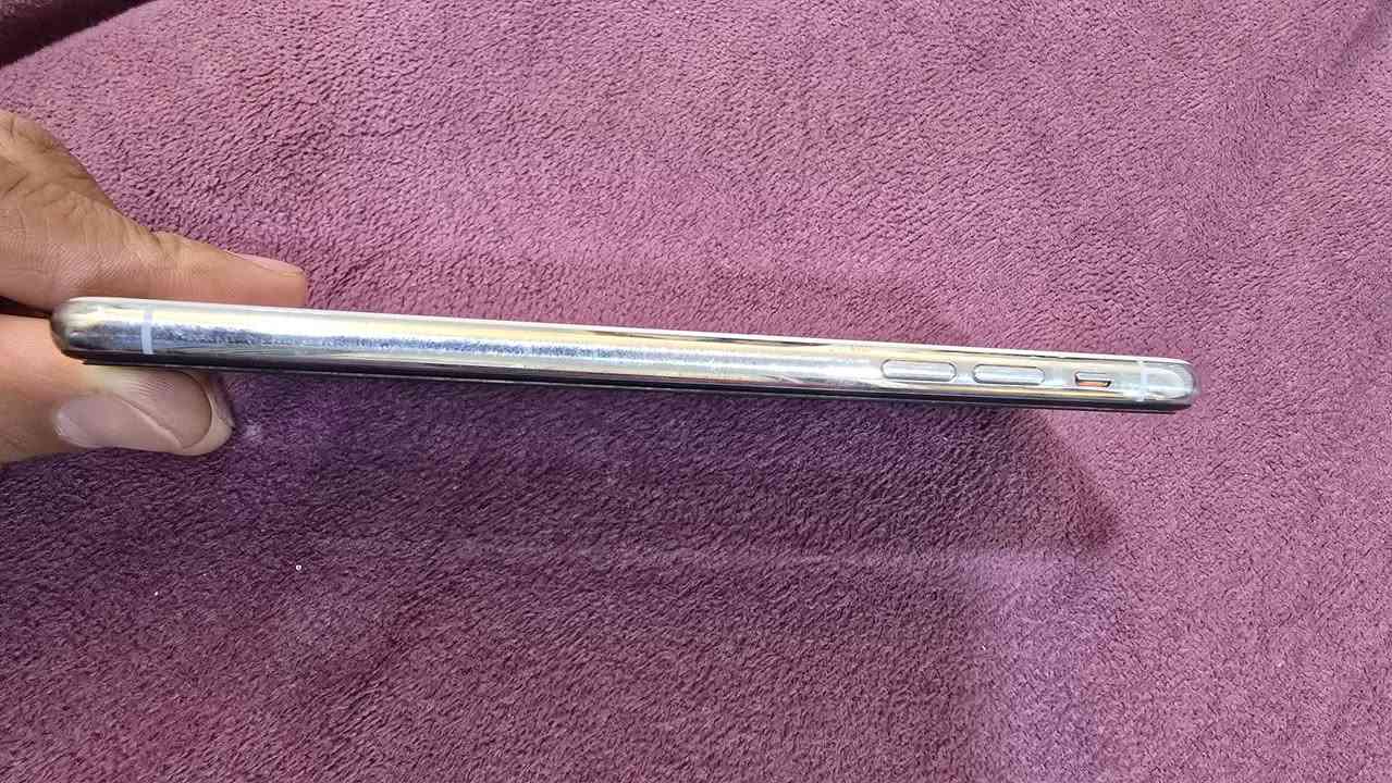 ايفون اكس ماكس للبيع الجهاز نظافه 99% استخدام بيت نموذج m بطارية 84 كارتونه وشاحنه الشراي يتواصل خاص


**إذا كنت صاحب هذا الإعلان وتريد حذفه لأي سبب، رجاءا أرسل رسالة إلى الدعم الفني**