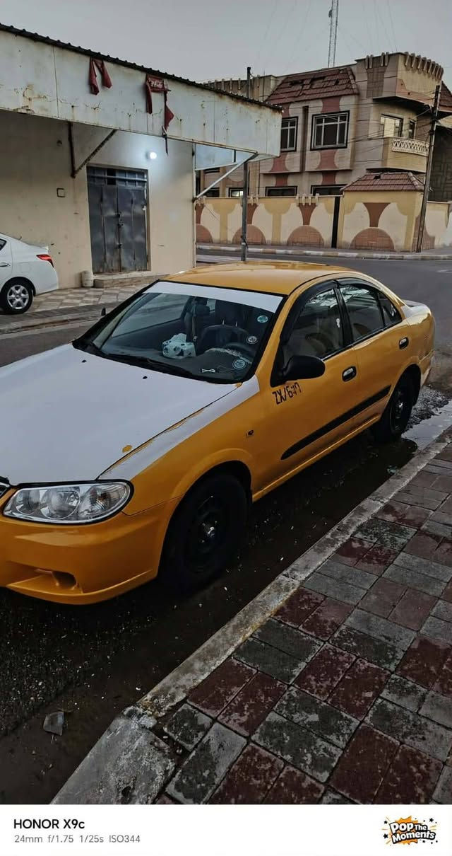 سني 2010 ضرر چاملغ ايمن بدون دواخل محرك اسود گير عادي رقم انبار اجنبي السعر 70 وبي مجال بسيط المكان الرمادي للتواصل : ***********
