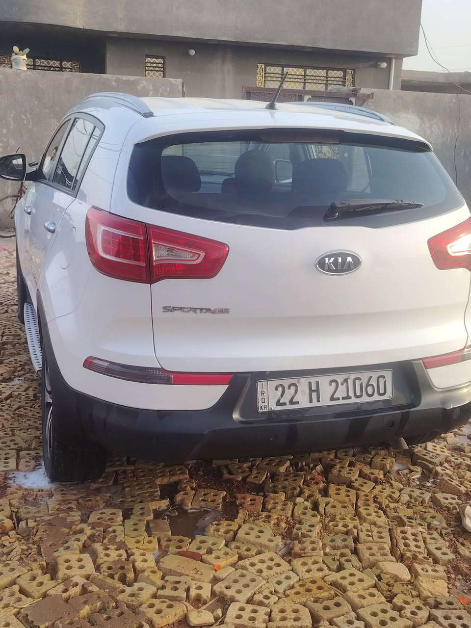 كيه سبورتج موديل 12 خليجي
بيه صبغ ثلاث قطع بدون دواخل 120 بيه مجال ***********
