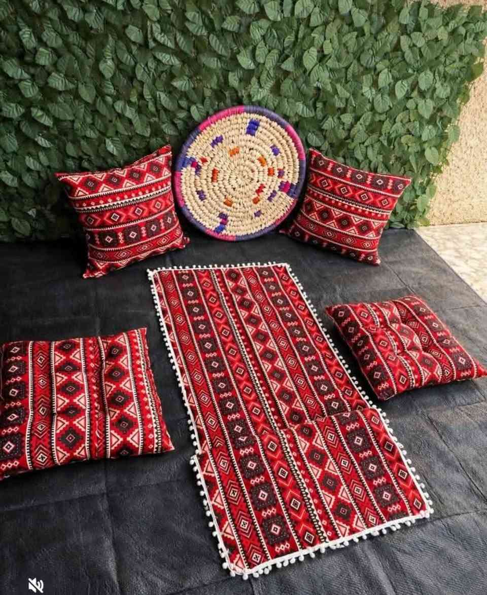 ✨ سند لخياطة المفروشات ✨
تخصصنا بتفصيل وخياطة أجمل المفروشات بلمسة عصرية وجودة عالية 🌹
✅ أقمشة مختارة بعناية
✅ تفصيل حسب طلبكم
✅ شغل دقة وأناقة

📞 للطلب والاستفسار: ***********
