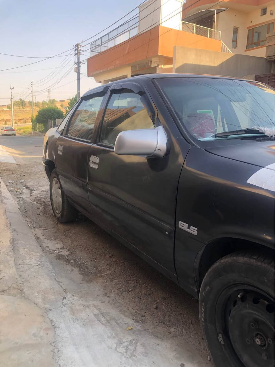بەناوی خوای گەورەو میهرەبان. 
ئۆپڵ مۆدێل 1990 سەنەوی بەشەردی ئەوەلیات. مەکینە بیست گێرو مەکینەی بەشەرد .تەقەو رەقەی  نیە کارەبای هەموگیانی ئیشەکات   گێچ بانزین حەماوە فڵچە ئاو فڵچە  گلۆپ برێک سەکن. لایت پێش. تەنجیل گەرمی. تەنانەت گلۆپسەقف و بان رەقەمەکەشی ئیش ئیشەکات. شوێن چەمچەمال. 15 کەمئ مەعمەلە السليمانية, العراق


**إذا كنت صاحب هذا الإعلان وتريد حذفه لأي سبب، رجاءا أرسل رسالة إلى الدعم الفني**