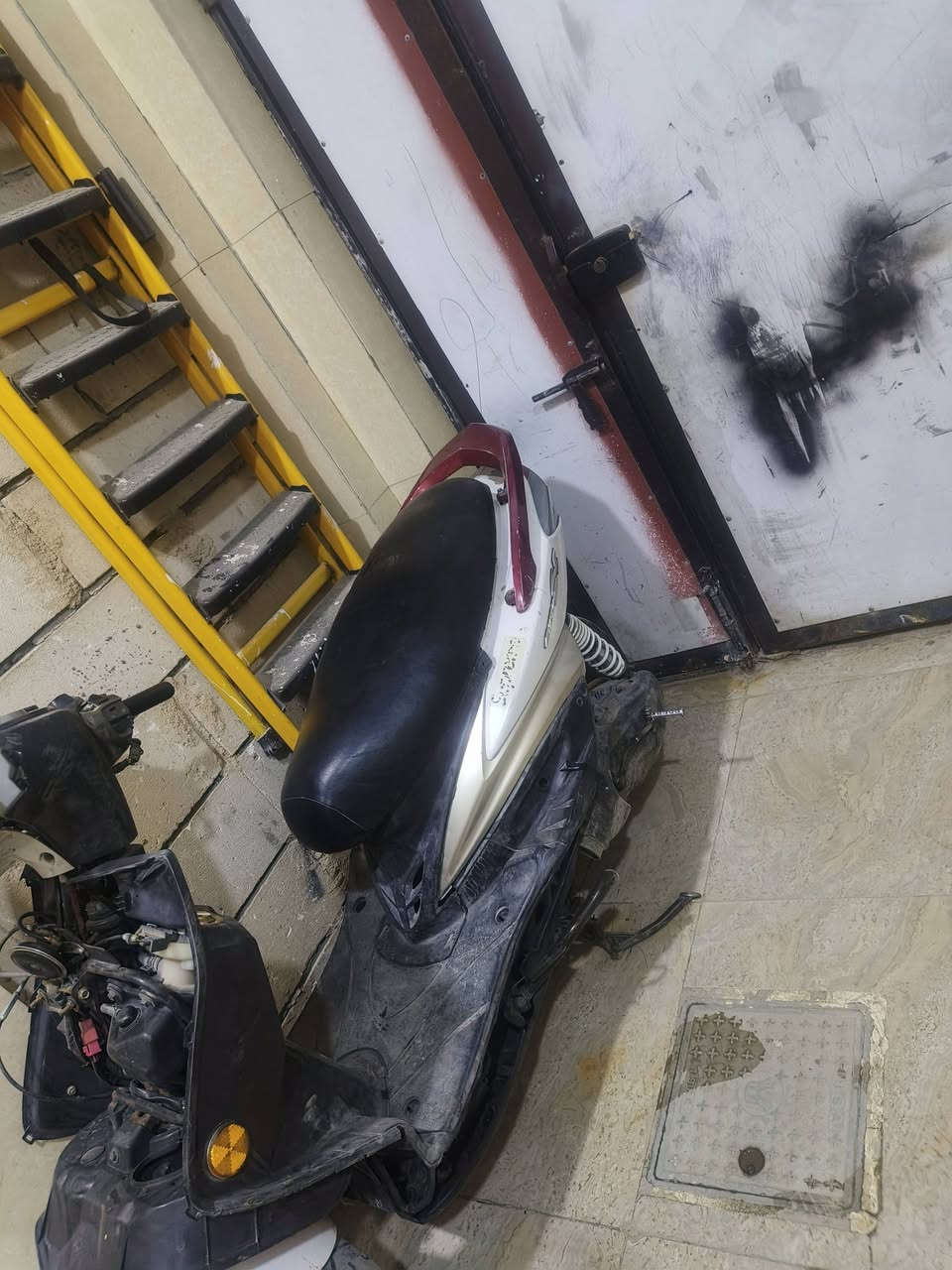 دراجه سكنس فحل ياباني كابريتر  للبيع او مراوس مكينه تخبل 
شغاله سلف نكره ربع هندر شوكت متريد كهربائيات شغاله عوزها ترتيب


**إذا كنت صاحب هذا الإعلان وتريد حذفه لأي سبب، رجاءا أرسل رسالة إلى الدعم الفني**