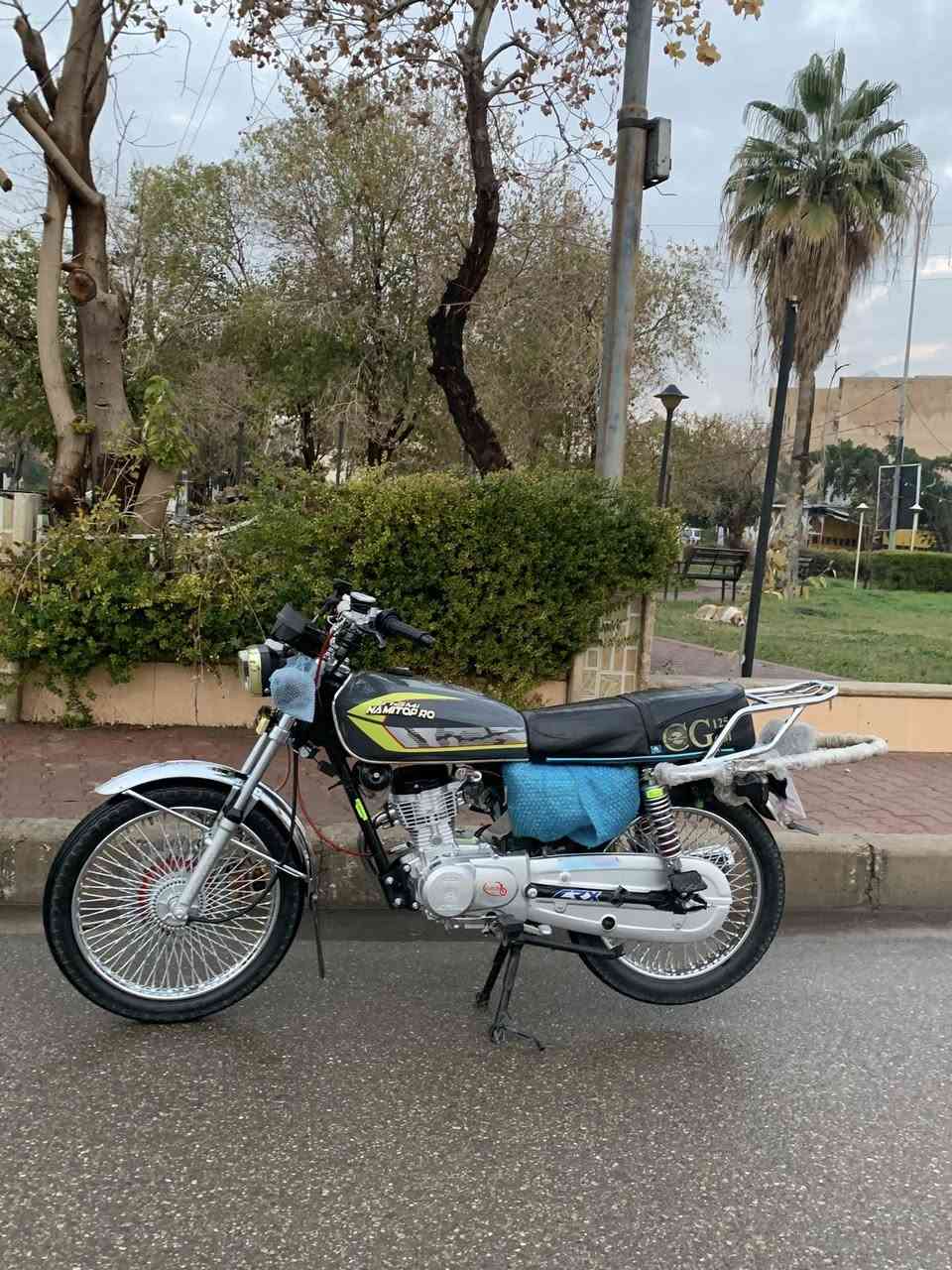 نامي برو مديل 2025 دراجه صفر ماشيه قليل فول نضافه محرك شرط صبانه مطاخه كهربائيات شغال وياله مسطره دراجه فول شلعه ومعدل فول دراجه كله بشرط منفيس وسويج بلادي ويها كارت تشغيل  سعر ٦٥٠وبيه مجال قليل رقمي***********
