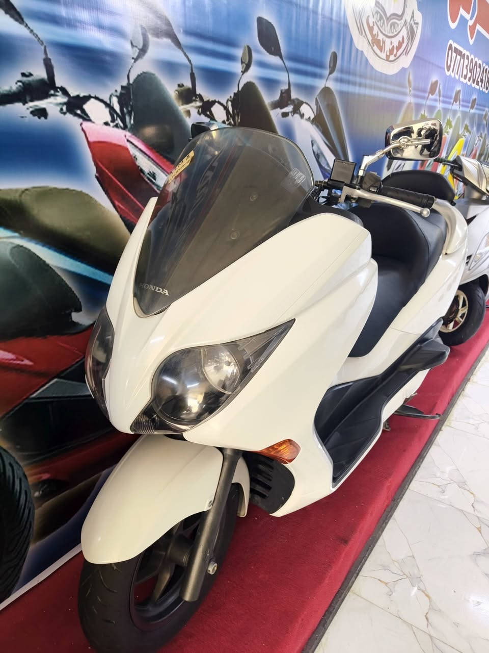 سلام عليكم
فورزا  S7 (( 0/10 )) 
 كفاله عامة (( شرط ضمان برغي مفتوح ترجع )) 
دراجة بحالة الوكالة 
 7 نمر 
ماشي 53 ألف 
عده + كتلوك+ بصمة سويج طواره
ملاحضة:- دراجة ترايش بيها صبغ كد شبر فقط 
سعر جوه البلاش
((15 $ )) 
***********
