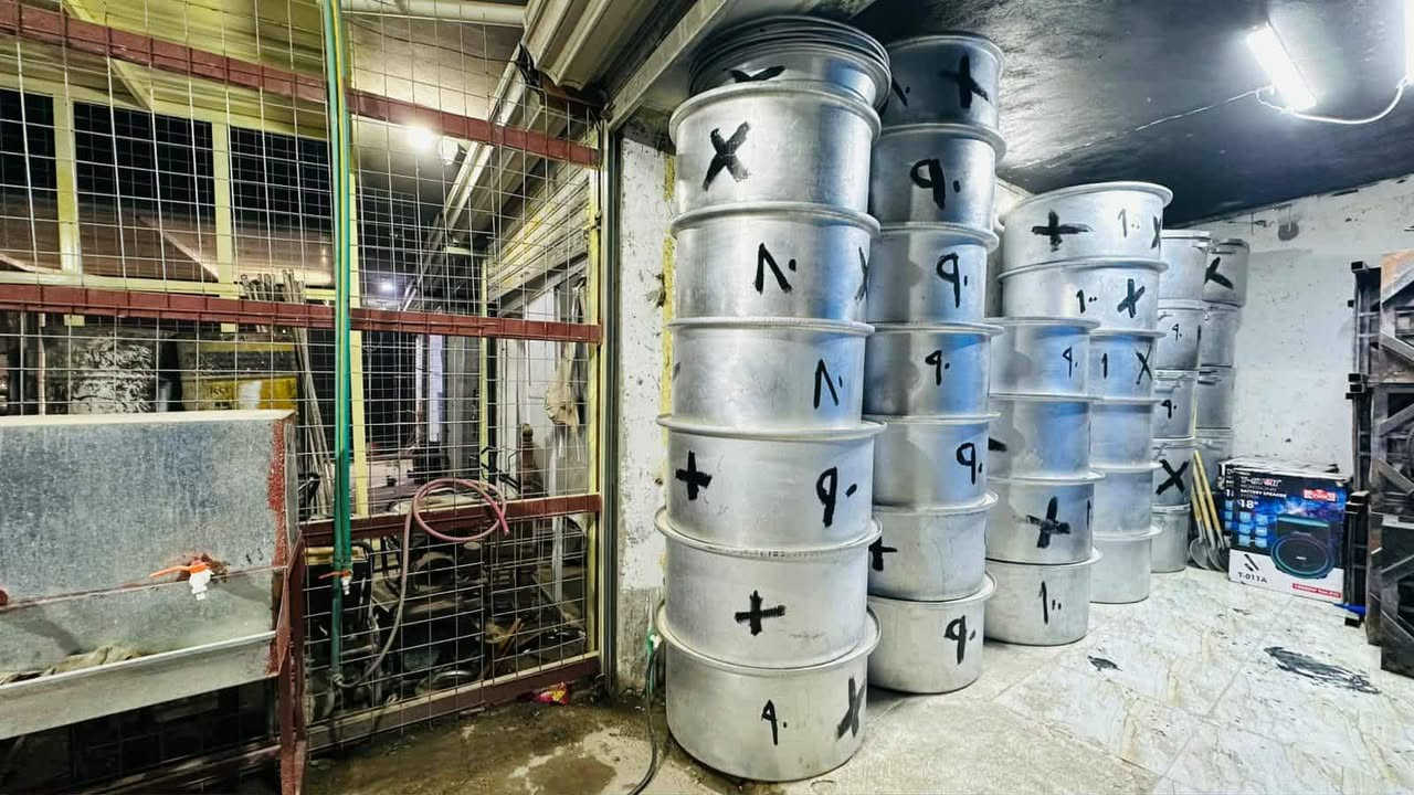 معرض المصطفى لتاجير الخيم القوسة وأدوات الطبخ لكافة المناسبات لعنوان جسر دياله جديد لكرغوليه سده مال جبور محلات ابو حمد الجبوري رقم الهاتف *********** بداره ابو محمد
