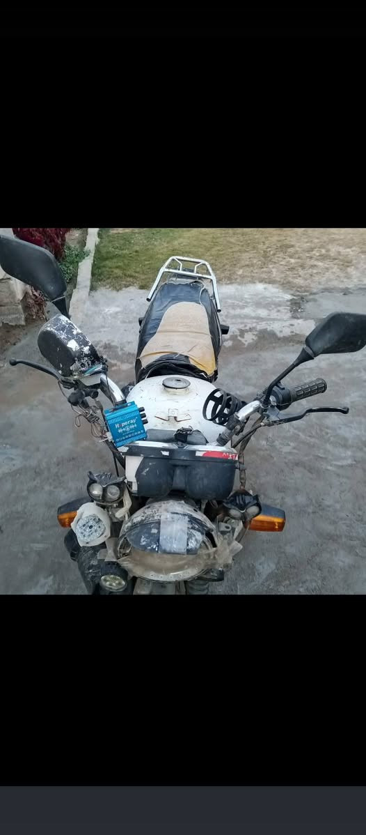 سلام عليكم ورحمه الله وبركاته 

ماطور سايم لبيع سعره 350وبي مجال 
مكان ديالى الخالص 
***********
