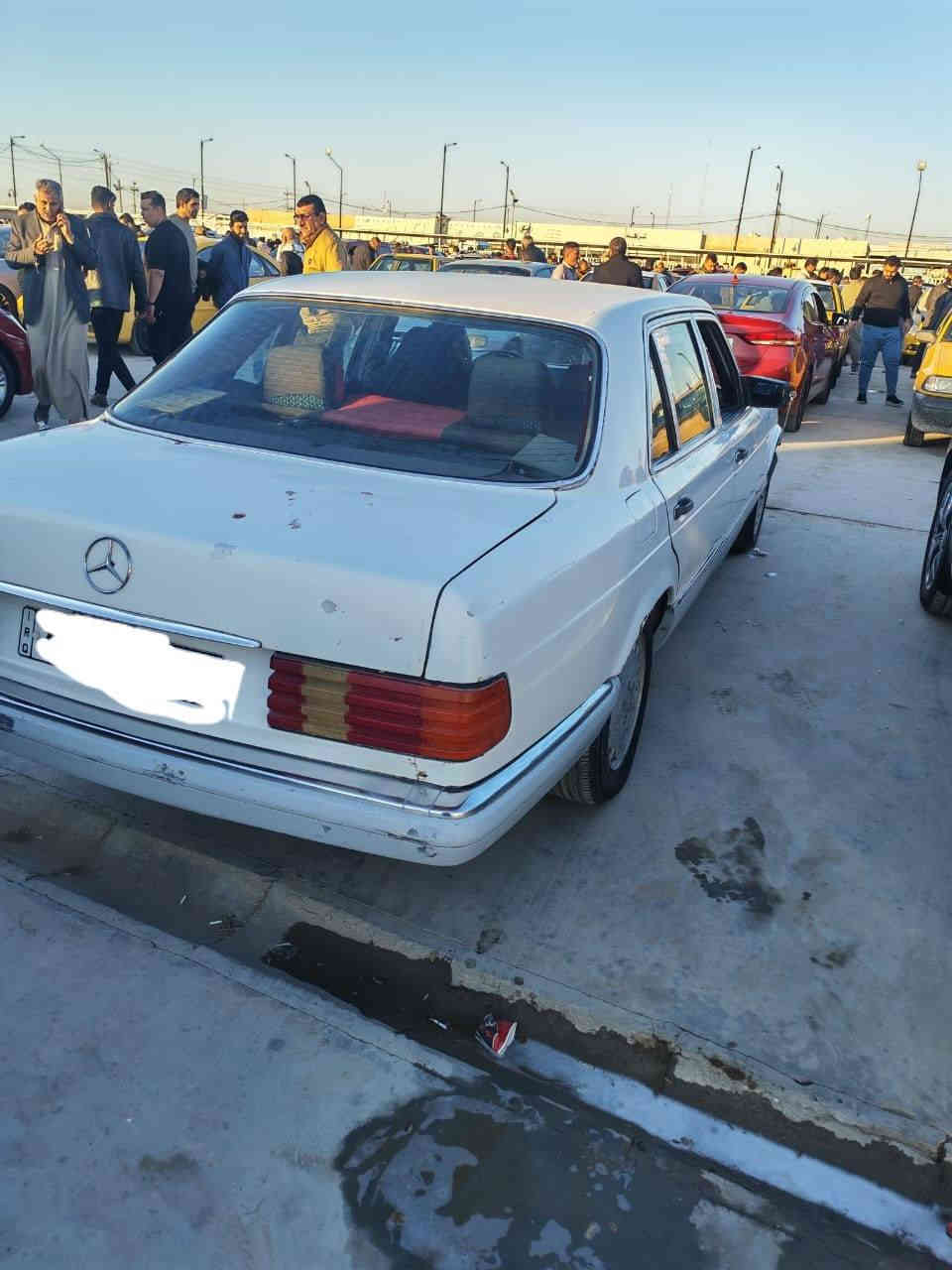 سلام عليكم
مارسدس موديل 1988
حداديه نص عمر 
اطارات نص عمر 
مكينه 3000
لا تنقيص 
ولا تبخير 
والسياره كما موضح في الصور 
مكان السياره كوت 

غير متواجد ع التواصل الاجتماعي 
***********
السعر 38
