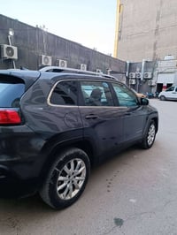 🚗 للبيع جيب شيروكي Limited موديل 2017 🚗 ⭐ وارد أمريكي — نظيفة جداً — ب...