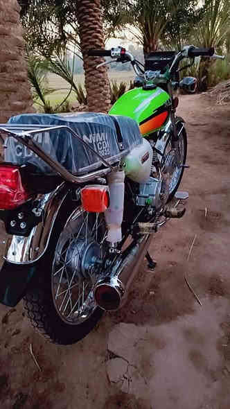 للبيع دراجه اربعه گير أوراق سكنر موديل 25 كفاله عامه سعر 850وبيه مجال مكان شاميه اتصال على هاذه رقم ***********
