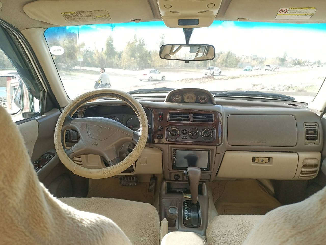 مستەربۆشی ناتێفا 2006
ژینگەو سەنەوی تا 2027 تازەیە هەزەی تازەیە
بێ بۆیاخە زۆر تون و تۆڵە  چوار تایەی لۆک تازە بۆ بەستراوە

ناو زەردە فۆرمیکایە  ئاوێنە کارەبایە  گێر ئۆتۆماتیکە دەبڵ ئەکسلە
نرخ. 100
چەمچەماڵ
***********
*********** شمشمل, السليمانية
