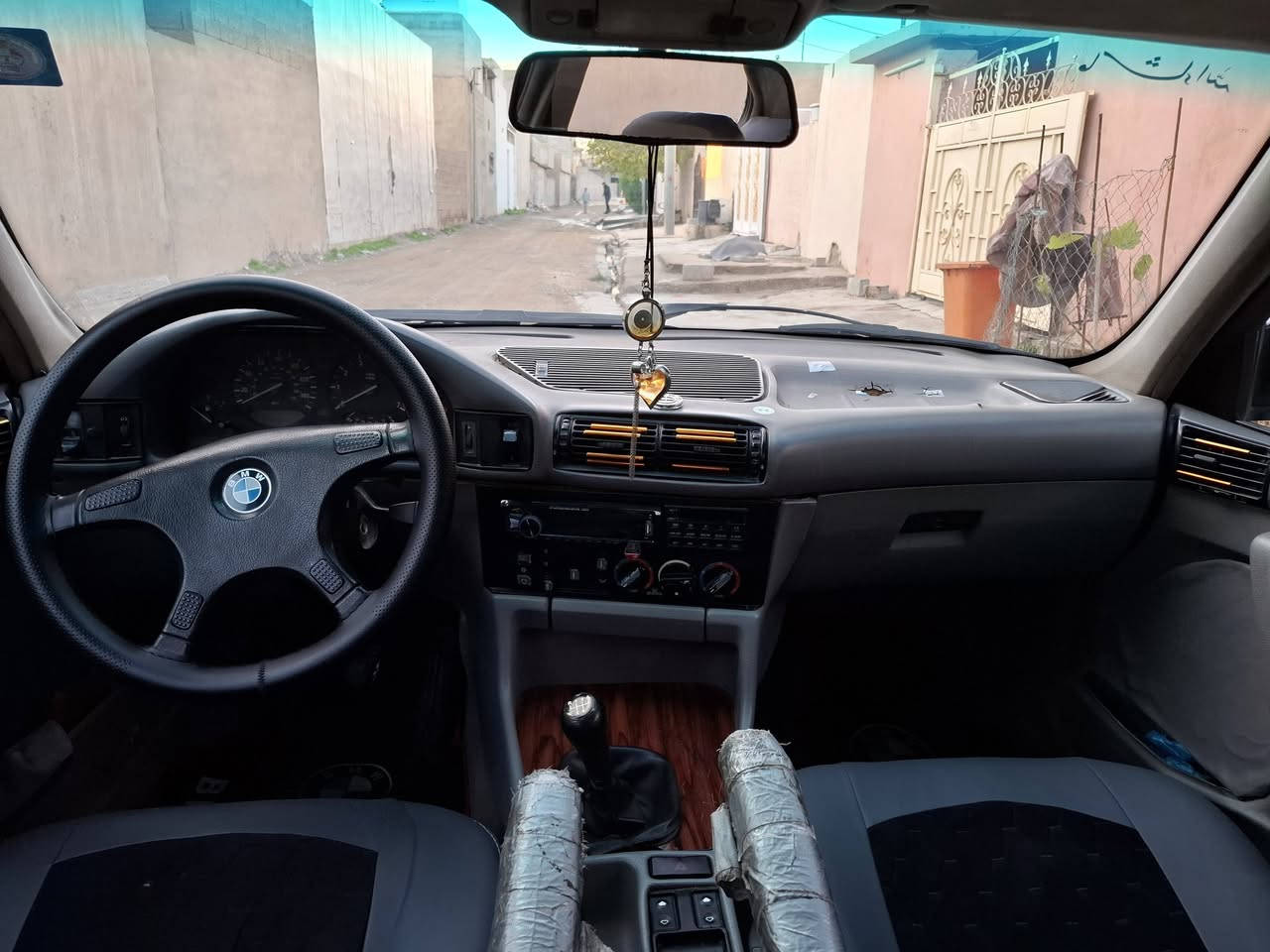 مودیل ۱۹۹۲ سه نه وی تازه یه به شه رت تحویل و غرامه مکینه ۵۲۵ گیر عادی جام کاره با ئاوینه ی گوی به رخه کوشن جلده ته بریده  سعری ۵٤ و مجال


**إذا كنت صاحب هذا الإعلان وتريد حذفه لأي سبب، رجاءا أرسل رسالة إلى الدعم الفني**