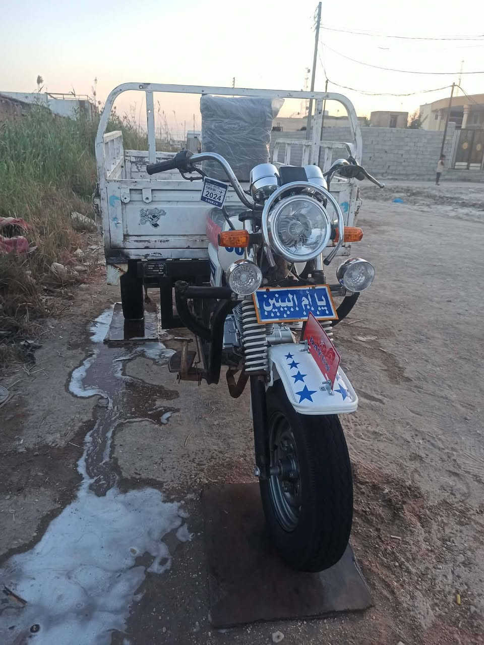 السلام عليكم ستوته للبيع موديل 13 شاصه مقفول اوراق محرك صار له شهر مشدود كهربائيات شغاله سعر مليون و400 وبيها مجال ناصريه مركز مكلف بالنشور ***********
