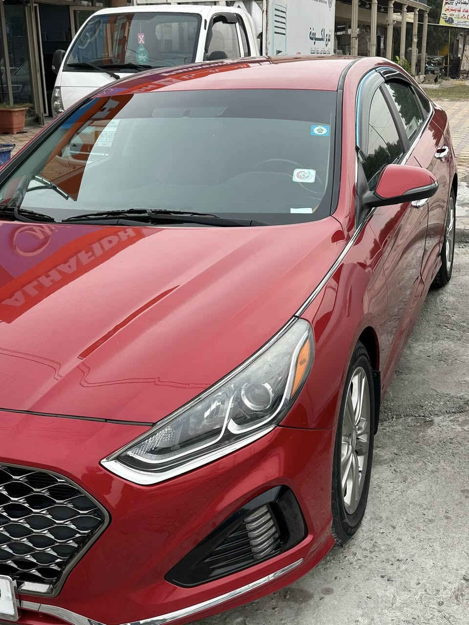 سلام عليكم 
للبيع هونداي سوناتا 2019 
اللون أحمر
رقم و سنوية و هزة جدد 
بأسمي السياره
المواصفات:-
بصمة تشغيل
تبريد قطعتين
تبريد بيانو
تدفئة كشنات
تدفئة ستيرن
رادارات جانيه (نقطة عمياء)
شحن وايرلس
صندوق ذكي
محرك 2400 GDI
المسافة المقطوعة 61 الف ميل فقط
السياره كلش حلوه و نظيفة 
دوشمة تلبيس شغل درجة أولى ممبينة تلبيس
غلاف ستيرن خياطة
بخصوص حادث السياره حادثهه قبق الجنطة مبدل و طرف جاملغ الأيمن
السعر 142 مع المجال
مكان السيارة نجف
تفاصيل اكثر  خاص موجود و واتسآب
***********
