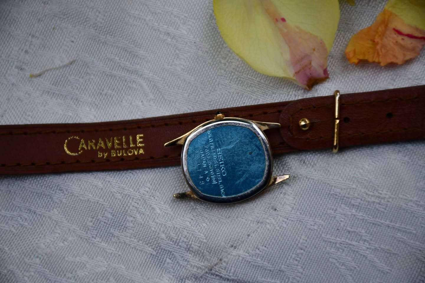 من اجمل قطع سيكو نسائي
يجيك وياها سير كارفيل بولفا نوادر لسيوره سعر لسير وحده 15 
سير ولساعه ثنينهم بسعر 35الف دينار


**إذا كنت صاحب هذا الإعلان وتريد حذفه لأي سبب، رجاءا أرسل رسالة إلى الدعم الفني**