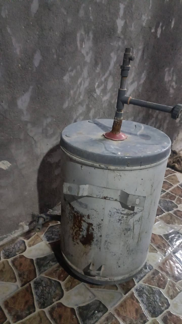 السلام عليكم غراض مستعملة للبيع مراة با 20وكيزار 35 ومروحة با 35 وغسالة ملابس اطفال با 25 ميز تلفزيون با 60 والملكانة با 35 ودوشك جرباية نفرين جديد بس القماش تعبان من الضم غير مستخدم 150 و مكينة قهوة على كبسولة غير مستخدمة با 40
سلة مواعين كورية با 20 
وبيهن مجال 🌹🌹🌹🌹🌹🌹
الاتصال على الرقم ***********
