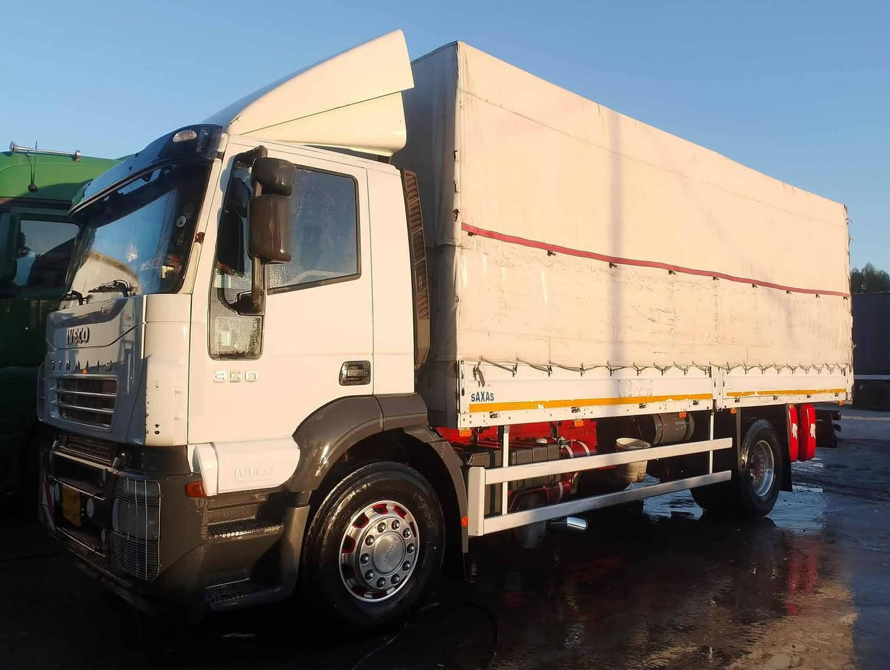 افيكو لبيع سيارة جديدة طول بدي سبعه وربع باب جك فول مواصفات رقم اربيل تخم تاير سعر ١٨٠ بيهه مجال ***********
