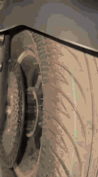 السلام عليكم دراجه شحن (N12)للبيع دراجه تمشي(80)حقيقي
(6)بطاريات
تمشي(70)كيلو متر حقيقي وعن تجربه
دراجه خير من الله ماخذها ب900
عارضها ب(750)وبيها مجال حك الجيه او مراوس شعندك نزل الدراجه تقصها بس شاحنه حتركت مالتها وطيحلك فلوس الشاحنه مكانها بغداد الحسينية مال الراشدية متواجد ع الفيس واتساب
(***********)
