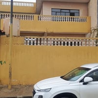 دار للأيجار مساحة 220متر في حي المغرب طابقين كاشي وسيراميك وسقوف ثانوي...