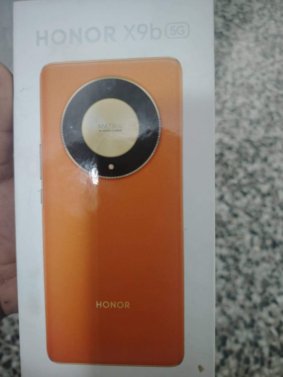 السلام عليكم موبايل للبيع HONOR X9b السعر 300بي مجال رقم موبايل ***********
