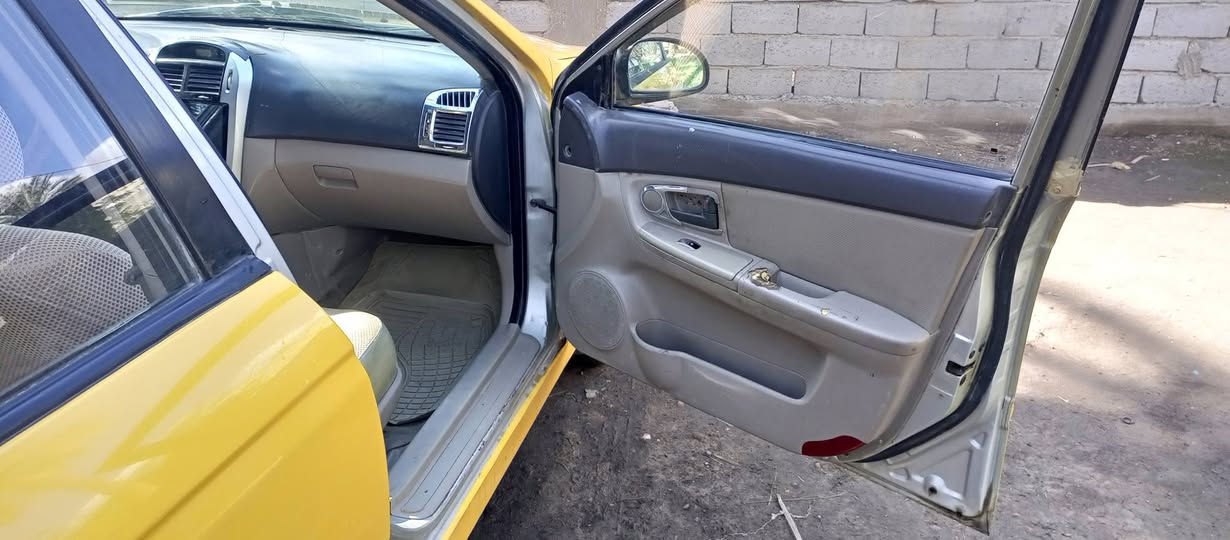 اسلام عليكم كيه سبكتره موديل 2008سياره مصبوغه عام بيه الجاملك الايمن مبدل الصلي مالته السعر 72وبيه مجال بسيط اني مكلف بالنشر وهاذ رقم صاحب السياره ***********
