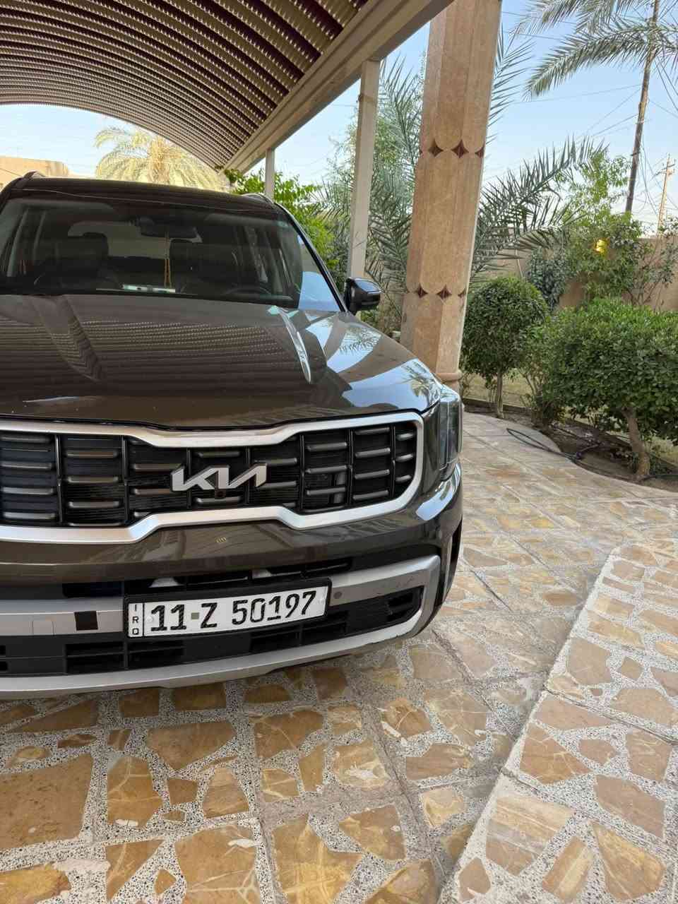 السلام عليكم تلورايد 2023
ماشية52000كيلو مكينة وكير كفالة 
سيارة رقم بغداد باسمي 
صبغ بنيد وجاملغ بدون شواصي كفالة من الشواصي واللغود 
7راكب السعر250
***********
ماكو هيجي سعر والسيارة بيها سونار واحلى من الصور
