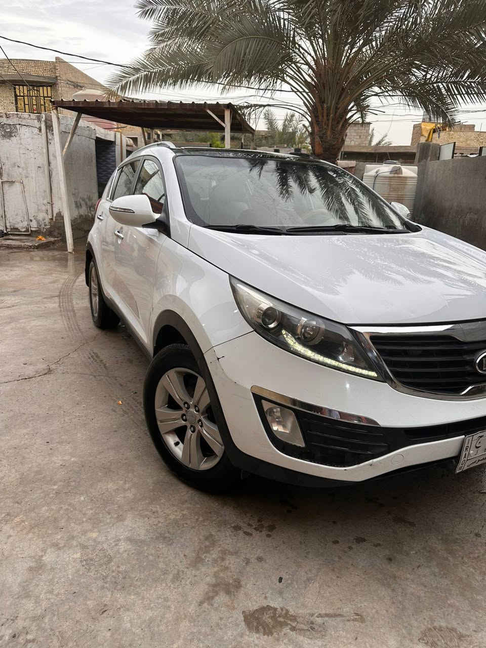 سلام عليكم 
سبورتج خليجي 2011 شكل12 
محرك 2000دوش مكفول لا تنقيص ولا تبخير
بانوراما 
مري شفط
لايت زنون
تبريد منظومه جديده خير من الله 
تخم تايرات جدد
سياره بيه صبغ باب الخلفي وره السايق ربع منه 
والجامع بارد ورش بدون معجون
كما مؤشر عليه بلصوره
رقم بغداد باسمي تحويل ثاني يوم
السعر /137ورقه وبيه مجال
مكاني /بغداد الحسينية/الراشديه/قرب مستشفى حمادي شهاب 
***********
بيه واتساب
***********
