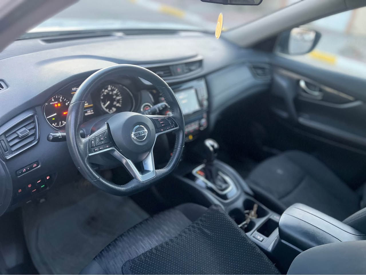 للبيع فقط.

رقم /***********
***********📞
سيارة نيسان روج موديل 2019 SV ماشي 100 
بصمة تشغيل عن بعد صندوك كهربايي 
گير محرك بشرط تخم تاير باتري جديد
رقم سليمانية هزة رقم سنوية جديد بسمي
سيارة ضررها بنيت فقط. بدون ارباك بدون داخل
شبر بارد بجامرلغ سكن باقي مكفولة من كلشي
مكانها كركوك ،سعرها 187بيها مجال . أربيل, العراق
