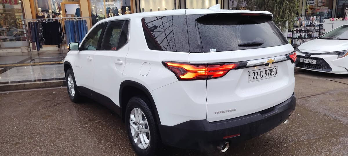 السلام عليكم ورحمة الله.. ترافس موديل 2022 رقم شمالي شرط التحويل والغرامات داخل لونين سبع مقاعد بصمه اربع أبواب تبريد قطعتين ماشي ٤٥الف كيلو ضرره نص الجاملغ السايق بدون دواخل ولاارباك بجم كبس.. رقم الشاصي مرفق ضمن المنشور السعر المطلوب 265وبيه مجال مكان السياره كركوك طريق بغداد للاستفسار *********** غير متواجد على فيس
