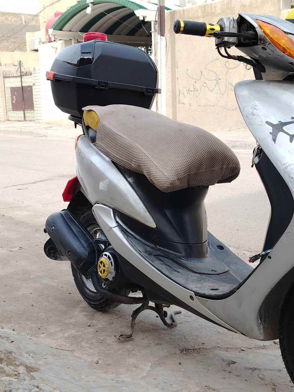 السلام عليكم دراجة عصفورية جديدة للبيع دراجة كاملة مكملة دبل سكليتر مكينة ما مفتوحة جيب فيتر وافحص نكرة سلف هندر كهربائيات كلهة شغالة دراجة تحتوي على صندوق كبير +لافتة تعمل على الطاقة الشمسية +رقم ياباني +واقية +زنون ثلجي + زنون بومة دبل+اسهم +دوشمة جديد العنوان بغداد مدينة الصدر الحبيبية ***********
