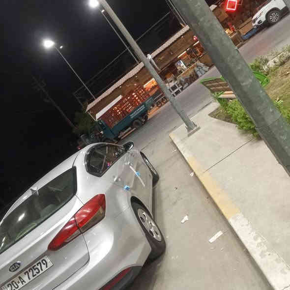 السلام عليكم كيافورتي 2017سيارة جاهزة كيرمحرك تبريد صدر تخم تاير سيارة جاهزة مناقصهه برغي شغل واطلع وين ميعجبك بيهه صبغ جاملغ امامي نصه وبنيد نصه وقبق جنطه حادثهه من امريكا السعر115للتصال***********بيع اومراوس بغداد
