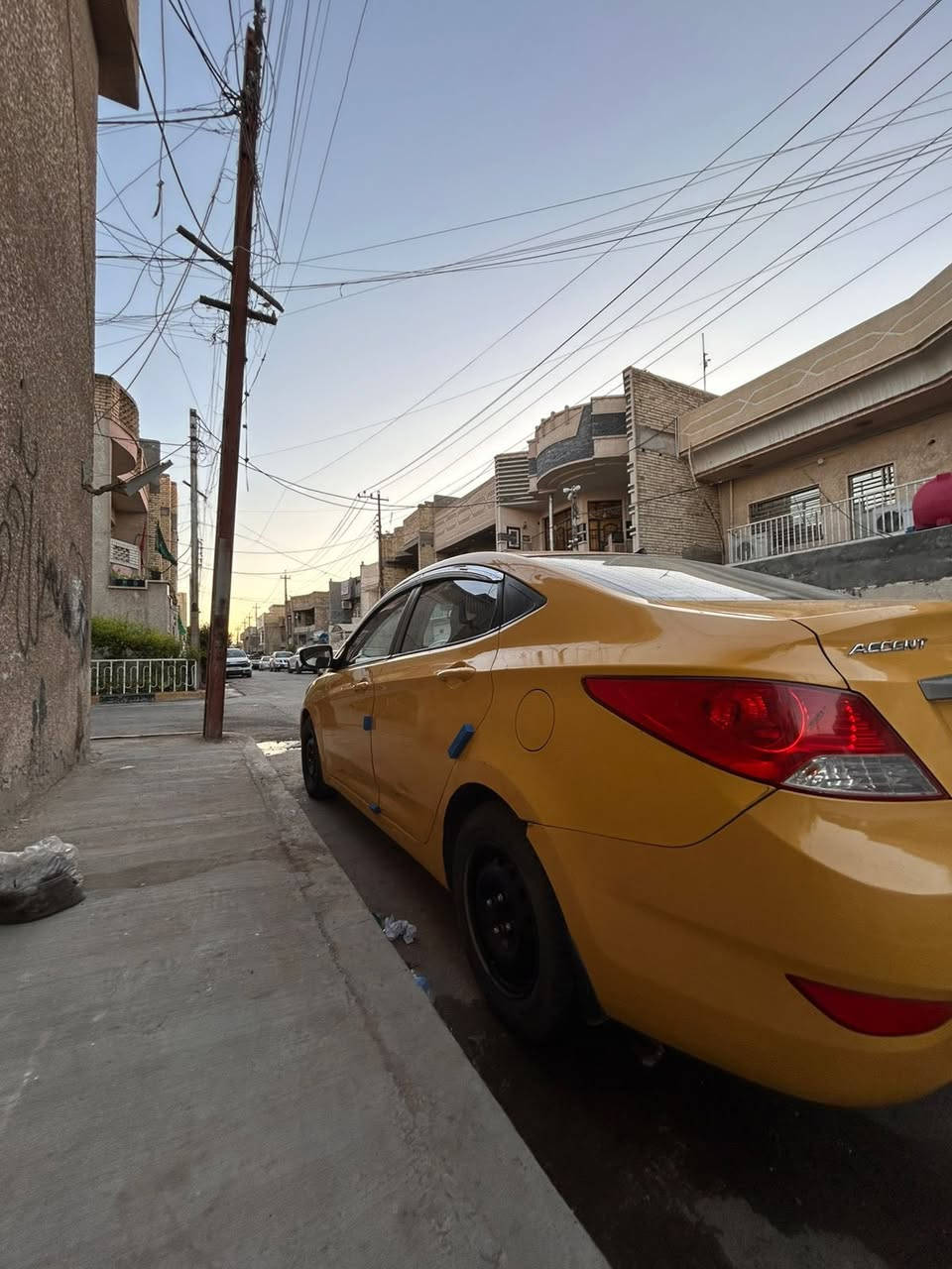 السلام عليكم
اكسنت2015 خليجي رقم بغداد باسمي 
محرك 1400
السعر 73
رقم الهاتف ***********
