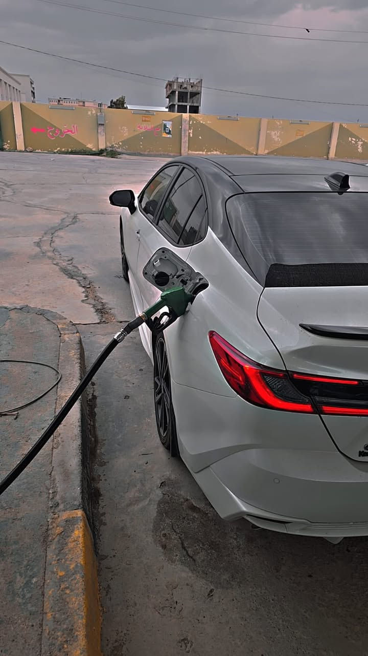 كامري 2025
فول مواصفات كلين سيارة 
خمس كامرات
تترقم اربيل
مكان سيارة الموصل 
سعر سيارة 285 بيها مجال بسيط
رقم صاحب سيارة ***********
