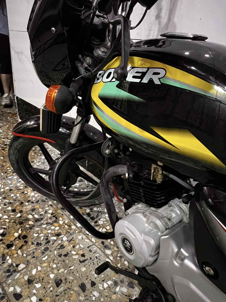 سلام عليكم بوكسر للبيع مديل 2023 جديده مستخدمه فقط 4 اشهر  
رقم وسنوية كاملة تحويل ثاني يوم 
السعر مليونين ونص وبيها مجال قليل
العنوان البصره/الهارثه/الماجديه/واتساب او اتصال ***********مكلف بالنشر
