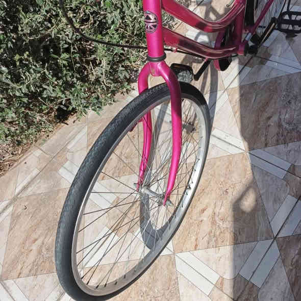 سلام عليكم 
بايسكل للبيع 

لون حلو و نادر 

نضافه ٩٥ بل ١٠٠ بل حقيقه احله 

أي عيب مابي 

سعر ١٠٥ وبي مجال للشراي 

كركوك حي واسطي 

***********
 و تحياتي للجمع
