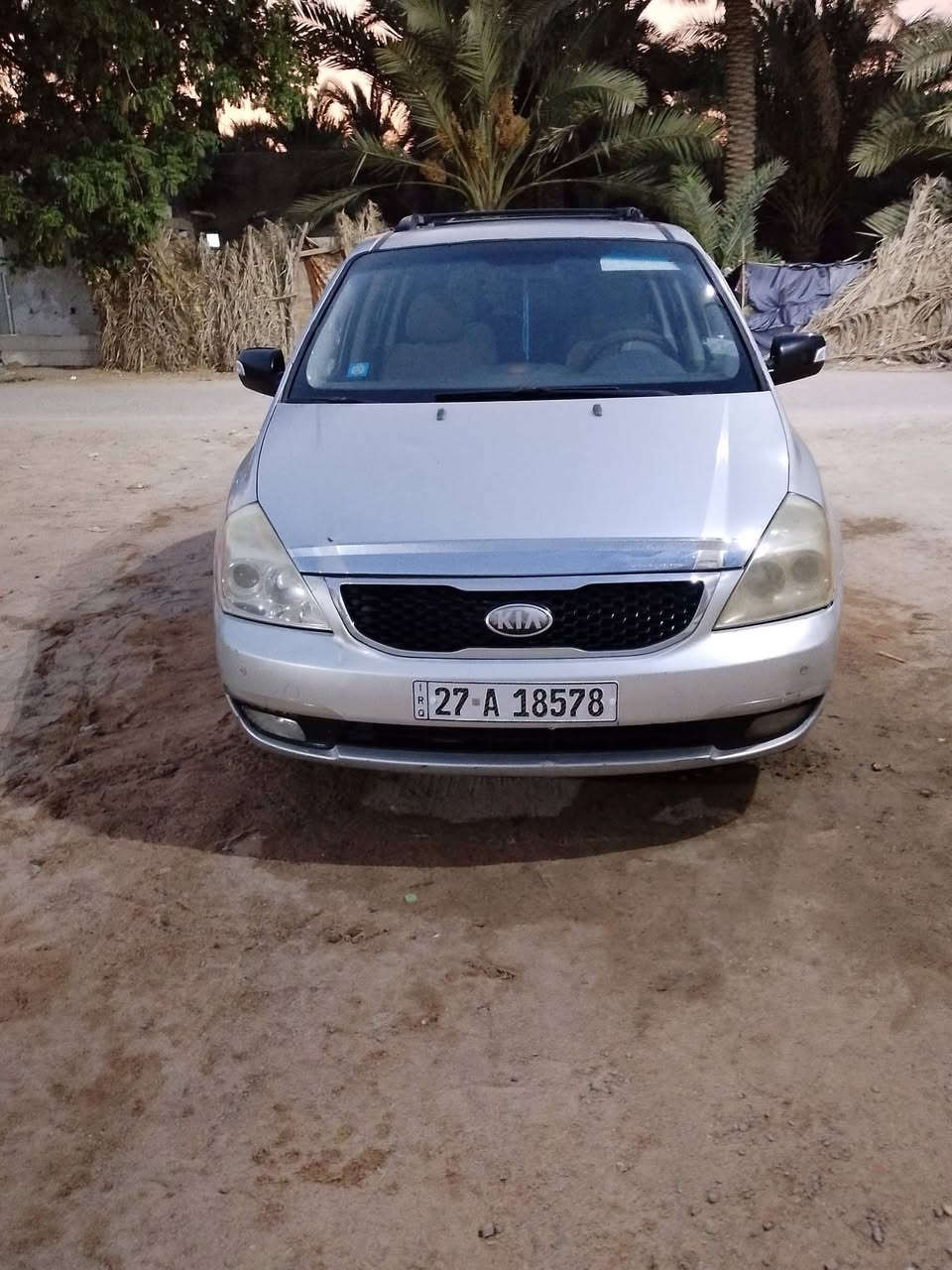 للبيع فقط سيدونا 2014خصوصي بسمي  وارد امريكي  جاهزه من كلشي حداديه تخم تاير كير مكينه السعر 148وبيها مجال بسيط ***********
