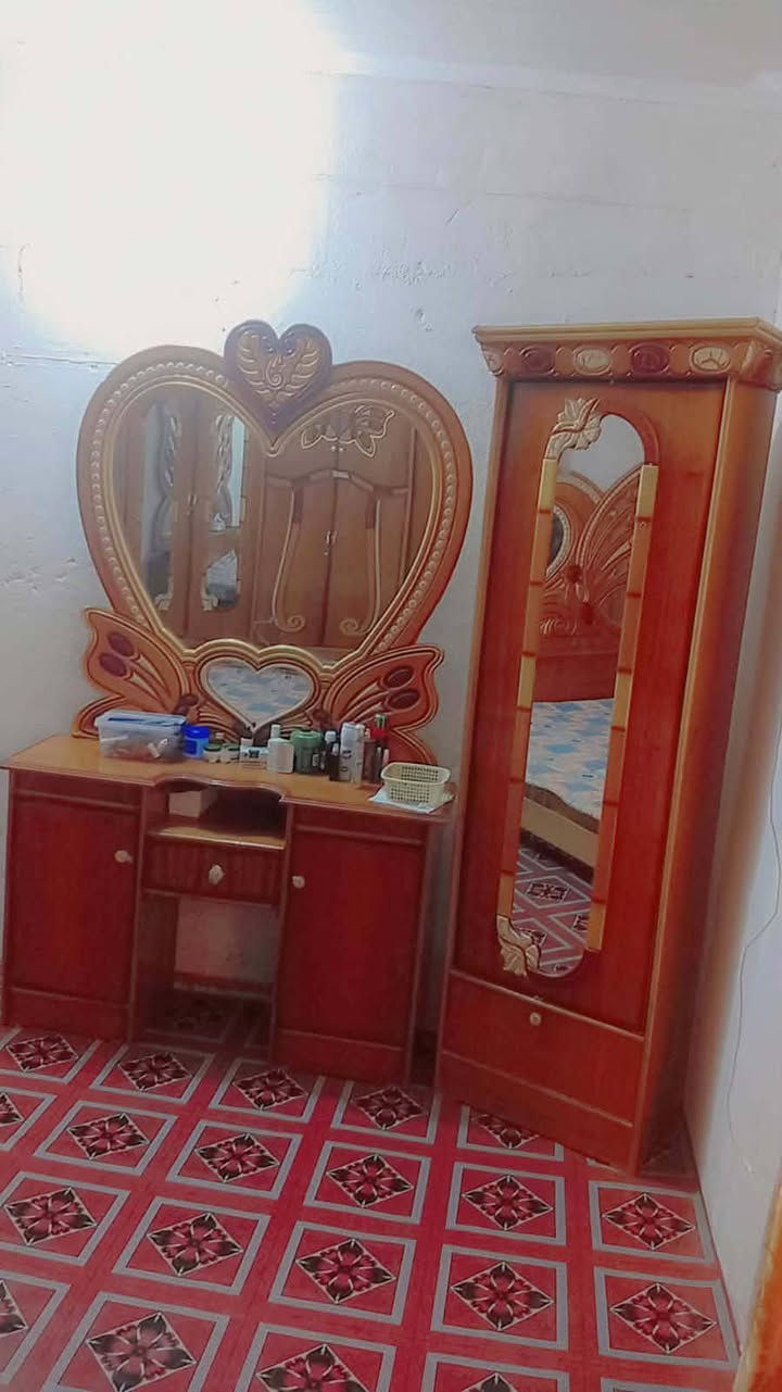 غرفه اخشاب نضيفه للبيع السعر 550 وبيهة مجال العنوان واسط شارع النفط


**إذا كنت صاحب هذا الإعلان وتريد حذفه لأي سبب، رجاءا أرسل رسالة إلى الدعم الفني**