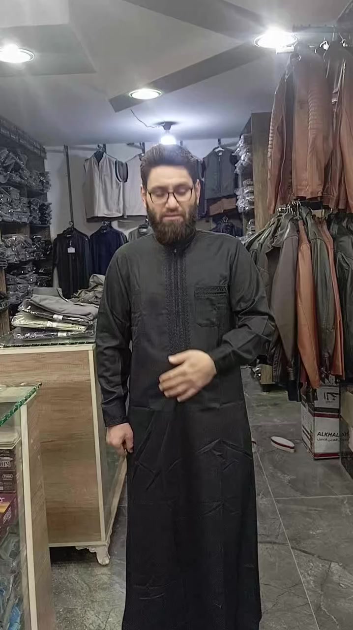 كلابية جوخ مطرزة درجة أولى بسعر 🔥🔥🔥🔥🔥🔥🔥🔥 
يوجد شحن لكافة المحافظات🚚🚚🚚🚚🚚🚚🚚

إدلب الدانا طريق المولات مقابل سوق الزهراوي الأبرش للزي العربي

الكمية محدودة 

لحق حالك 
 
للطلب والأستعلام 

📞📞📞📞      0969024248


**إذا كنت صاحب هذا الإعلان وتريد حذفه لأي سبب، رجاءا أرسل رسالة إلى الدعم الفني**