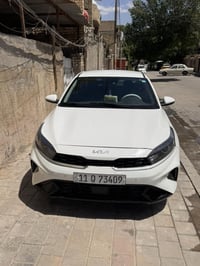 سيارة سيراتو مديل 2024 مكينة 2000دوش السيارة نظيفة كلش وحلوة مرتبة الس...