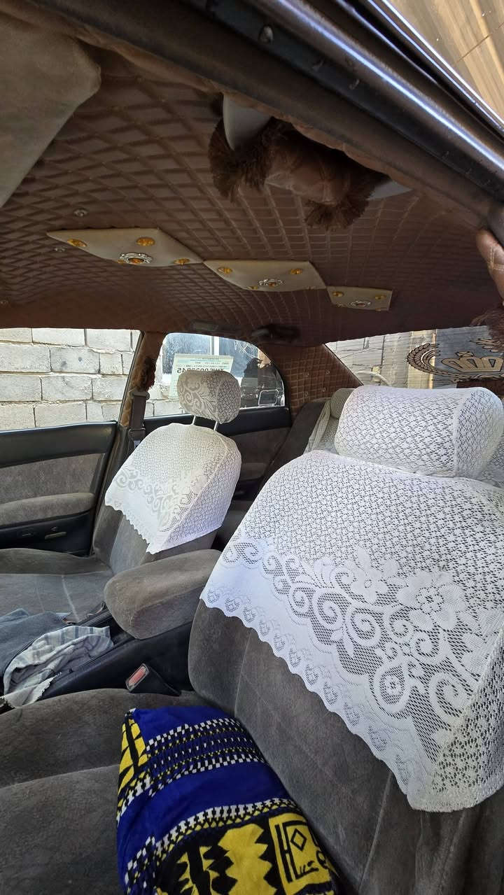 بطة منفصل  بسمي السيارة السنويه ما منتهية كير مكينه مكفول دواخل نضيفه  صبغ بلادي  بيه ضربه بلجاملغ الخلفي بسيطة ومصبوغ عله كد الضربة السعر ٥٥ وقابل للتفاوض ***********  العنوان شط العرب الكباسي
