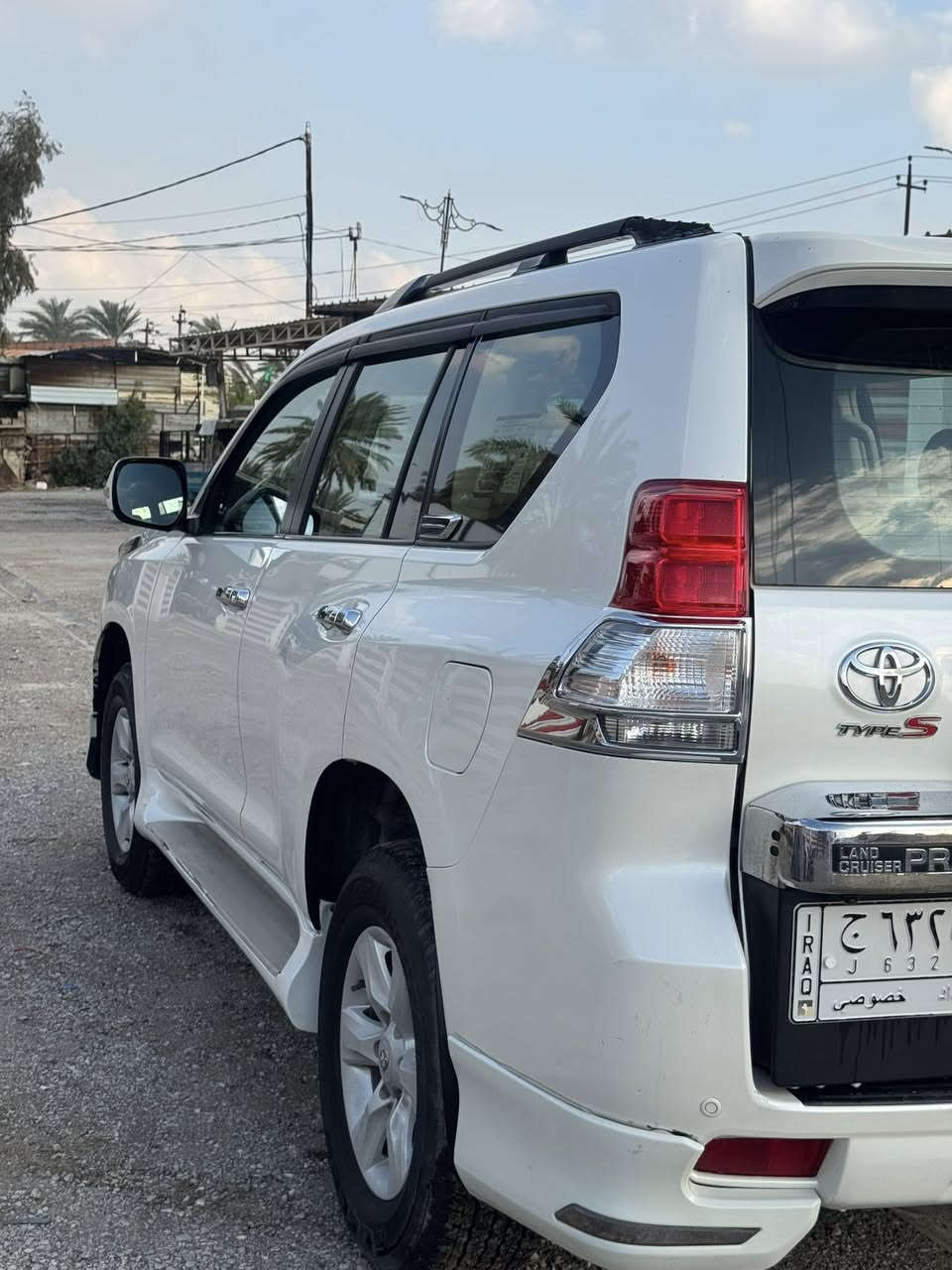 برادو 2011 محدث 17
مواصفات 
 
اربعه سلندر  4

بصمه 

تشغيل عن بعد

مري شفط 

كشنات جلد 

سبعه راكب 

ثلاجه 

سبير تعليك 

زنون 

كامرات امامي 

كامره خلفي 

حساس خلفي 
 
ماشيه 163 حقيقي 

سعر 235  وبيها مجال 

 سياره كفاله عامه بيها فقط. شخط بل باب وموضح بل منشور  

***********
