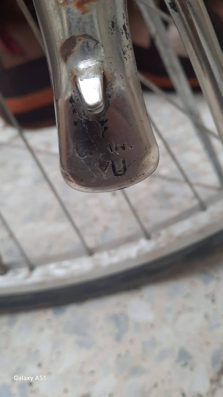 بايسكل بناتي ياباني اصلي شركت Leeds
2019 شهر الاواحد لون وردي جرده بلشاصي صغيره بس
جاملغ موجود وصينيه لسعر 70 وبي مجال ***********
