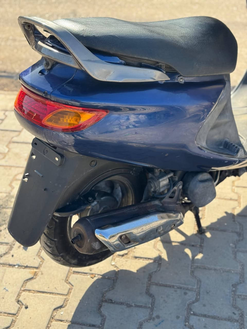 السلام عليكم دراجة فراشة مال حاوية مكفولة كفالة عامة كلشي بية شغال اي نقص مابية محرك مامفتوح السعر 600 وبية مجال لشراي يتصل مكاني نجف ***********
