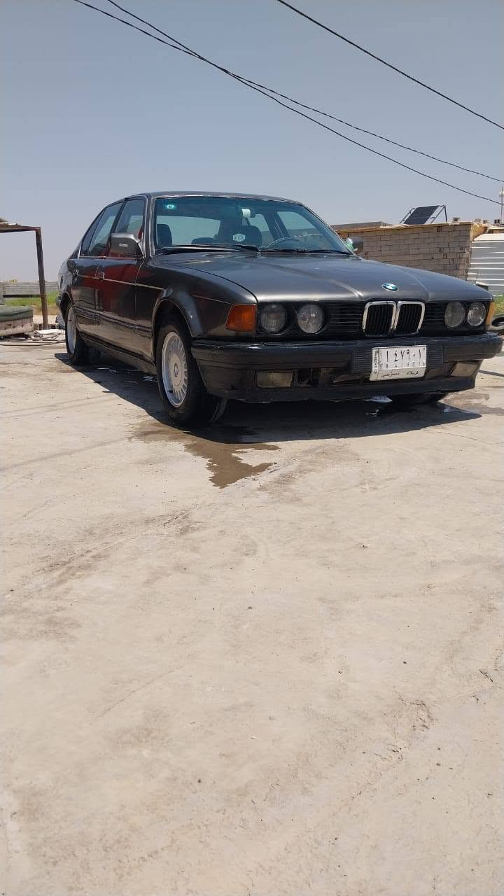 السلام عليكم بي ام للبيع حجم 735   موديل 91 رقم كربلاء مشروع وطني ثانويه مجدده ب 30 سياره مقفوله كفاله عامه المكان ديالى خان بني سعد للاستفسار على هذا الرقم***********
