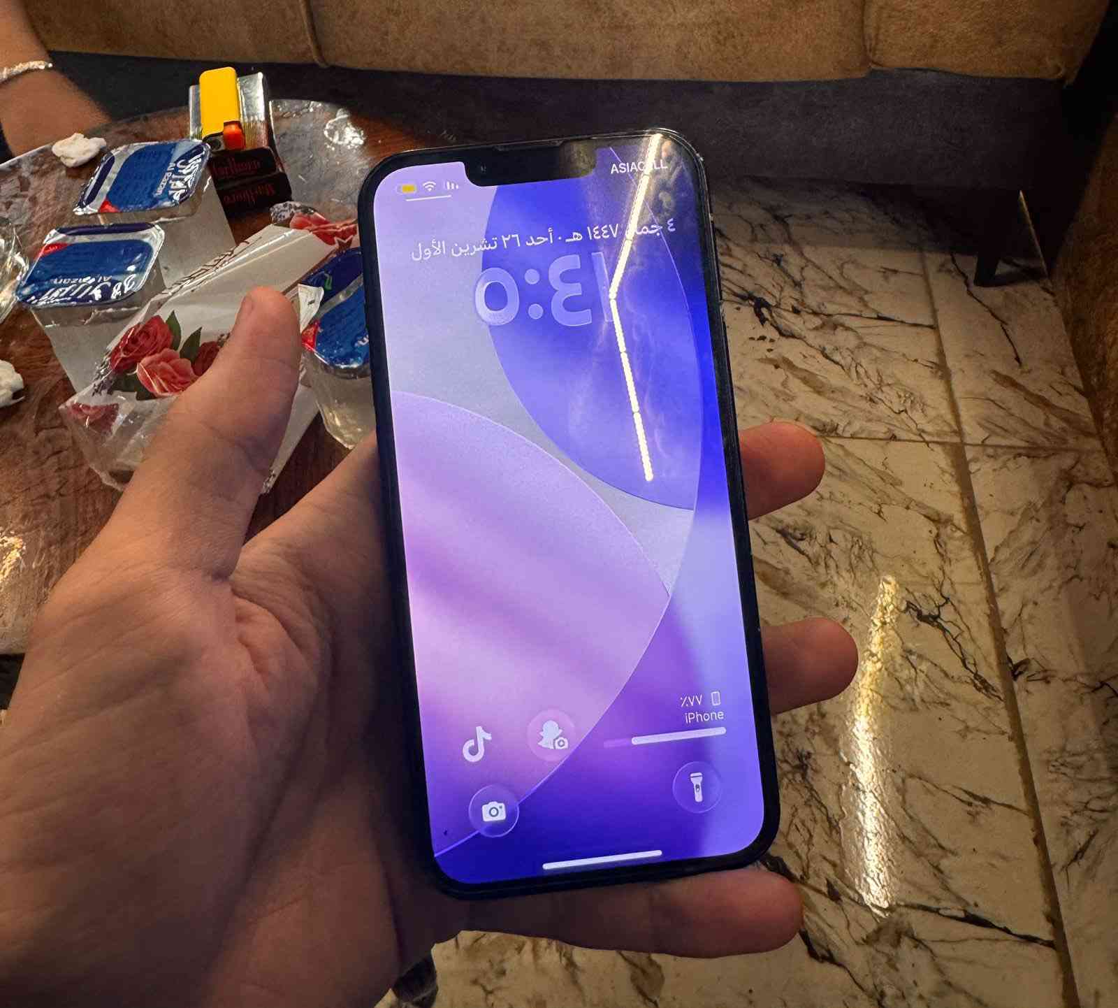 للبيع 📱
iPhone 13 عادي – سعة 128GB
على آخر تحديث iOS 26.

الجهاز استخدام شخصي ونظيف جداً ويشتغل بدون أي مشكلة.
تم تبديل الشاشة بأخرى أصلية من أبل وكذلك الكاميرا الأمامية أصلية من أبل.

نسبة البطارية 75٪.
الملاحظة الوحيدة: شخطات خفيفة بالجهة اليسرى من الشاشة فقط، وباقي الجهاز نظيف جداً.

كلشي شغال 100٪ والمعاينة مرحب بها قبل الشراء
المكان بغداد الدورة حي الصحة 
(السعر 450) وبي مجال للطيبين


**إذا كنت صاحب هذا الإعلان وتريد حذفه لأي سبب، رجاءا أرسل رسالة إلى الدعم الفني**