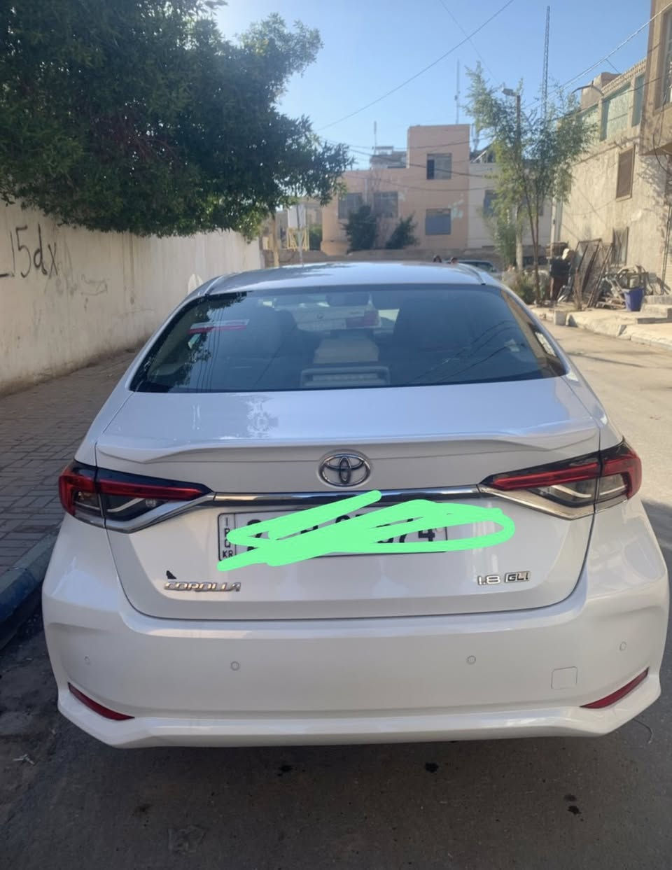 كورلا 2024 مكفوله من الصبغ ماشيه70 الف شاشه فتحه بصمه محرك 1800بانزين بس فقط طخه صغيره يعني شبر معدل بل بارد  السعر177 او بيه مجال بسيط رقم أربيل مكانه النجف  رقم الهاتف***********
