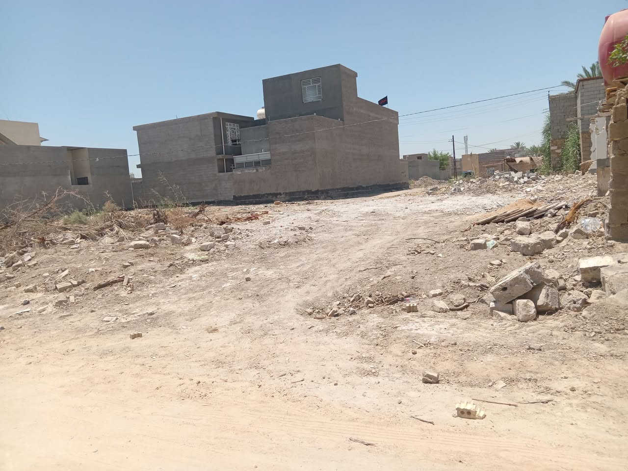 قطعة ملك صرف 310 متر العطيشي حي الزهراء *********** السعر 65 مليون
