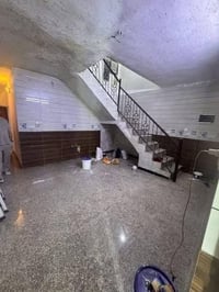 #للايجار  125 متر طابق اول ب شارع نخل يحتوي عل غرفه نوم صاله مطبخ صحيا...